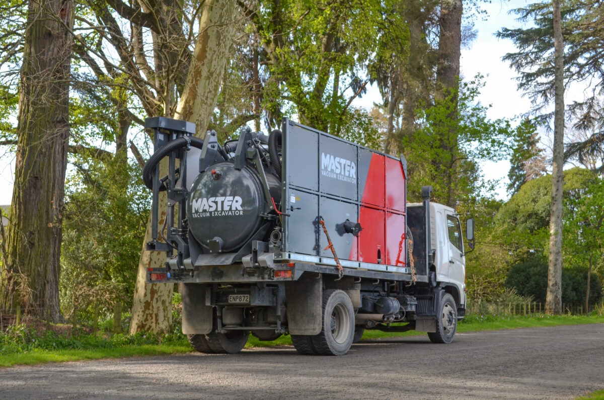 Effortless Excavation: The HydroMaster 2000 Advantage